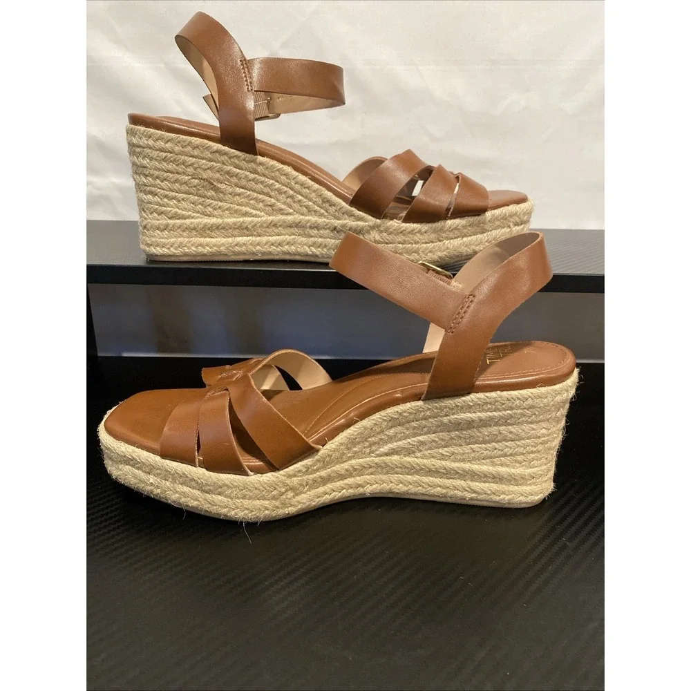 Time and Tru Espadrille Woman's Brown Wedge Ankle Strap Sandals Size 7.5